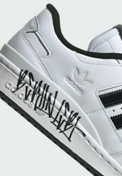 Adidas Originals FORUM LOW CAPITAL BRA - Trainers - White -Adidas Originals Shop 553d1b2a6d1349978969d9e4297ee558