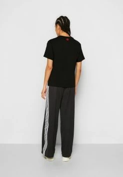 Adidas Originals RICH MNISI - Print T-shirt - Black 10 Adidas Originals RICH MNISI - Print T-shirt - Black -Adidas Originals Shop 554ebffa6b0e4ebc8c20f7f3793083f6