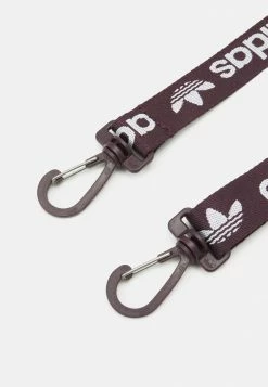 Adidas Originals FESTIVAL BAG UNISEX - Across Body Bag - Shadow Maroon -Adidas Originals Shop 556e39595c644686863e24d6ef037d39