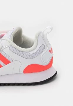 Adidas Originals ZX 700 HOODED - Trainers - Footwear White/turbo/white Tint 11 Adidas Originals ZX 700 HOODED - Trainers - Footwear White/turbo/white Tint -Adidas Originals Shop 563727553c7042c5bad90f81c6584726