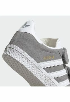 Adidas Originals GAZELLE SHOES - Trainers - Grey -Adidas Originals Shop 56a5474f1b5f422a9edb24a3ebcc1ee9
