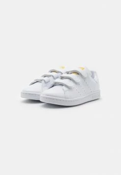 Adidas Originals STAN SMITH UNISEX - Trainers - Footwear White/gold Metallic 11 Adidas Originals STAN SMITH UNISEX - Trainers - Footwear White/gold Metallic -Adidas Originals Shop 57bd5eb9926b4b1db7b3ca270baecc9c