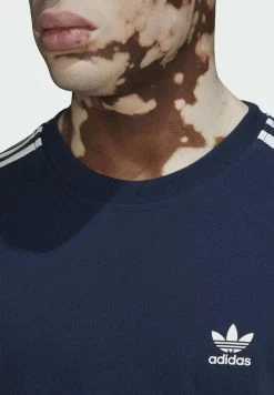 Adidas Originals TECH TEE - Print T-shirt - Blue 9 Adidas Originals TECH TEE - Print T-shirt - Blue -Adidas Originals Shop 59a70b11571345a19b65cf28a8f2a34b