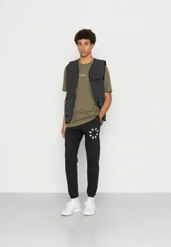 Adidas Originals BLD - Tracksuit Bottoms - Black 6 Adidas Originals BLD - Tracksuit Bottoms - Black -Adidas Originals Shop 59daf572b2e840eb9c5d9ce3a8a86d8e