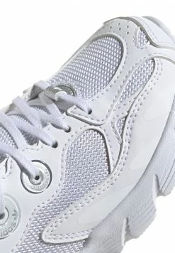 Adidas Originals ASTIR C - Trainers - Ftwr White/ftwr White/silver Met. -Adidas Originals Shop 5a8b0c47e2654e78982860a69d5994fd