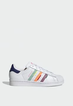 Adidas Originals Trainers - White 25 Adidas Originals Trainers - White -Adidas Originals Shop 5b040a0a3b9d4ba0b521c6924dfdc9aa