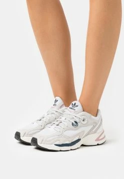 Adidas Originals ADIDAS ASTIR W - Trainers - Grey One/white/crew Navy