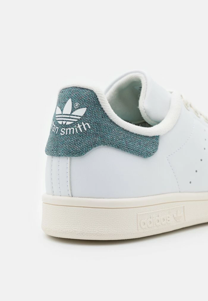 Adidas Originals STAN SMITH UNISEX - Trainers - Footwear White/core Black/cloud White 6 Adidas Originals STAN SMITH UNISEX - Trainers - Footwear White/core Black/cloud White - Image 6