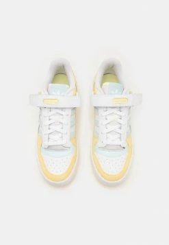 Adidas Originals FORUM UNISEX - Trainers - Almost Yellow/almost Blue/footwear White -Adidas Originals Shop 5d27551d20ad46dcb61a0b9c826ac2d3