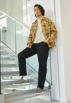 Adidas Originals STAN SMITH UNISEX - Trainers - Simple Brown/crystal White 10 Adidas Originals STAN SMITH UNISEX - Trainers - Simple Brown/crystal White -Adidas Originals Shop 5d3efbe03225470fbdea5346945306fd