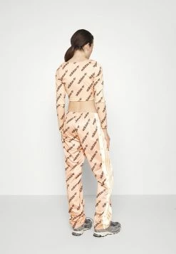 Adidas Originals BREAK - Tracksuit Bottoms - Halo Blush -Adidas Originals Shop 608f701a54134e81b7884fe2969f3a72