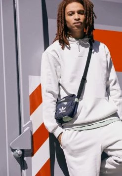 Adidas Originals ESS LOGO - Hoodie - Orbit Grey 10 Adidas Originals ESS LOGO - Hoodie - Orbit Grey -Adidas Originals Shop 61f827ea54794cacbe0d89f762dd4822