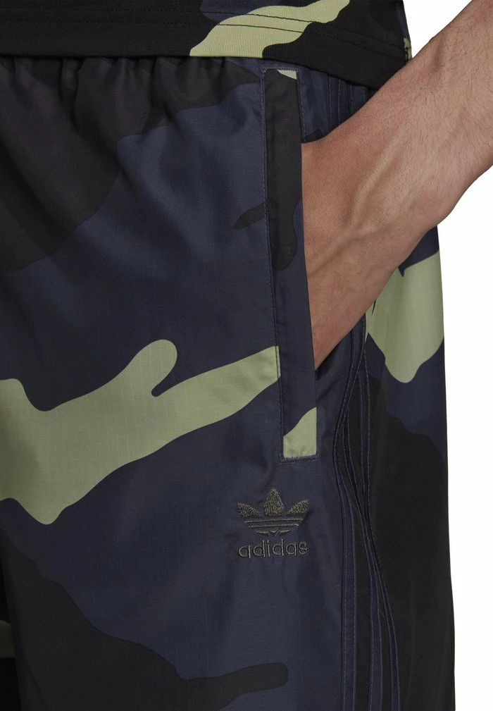 Adidas Originals CAMO WOV - Shorts - Shadow Navy 4 Adidas Originals CAMO WOV - Shorts - Shadow Navy - Image 4