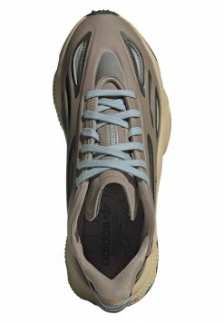 Adidas Originals OZWEEGO CELOX UNISEX - Trainers - Chalky Brown/magic Grey/shadow Olive -Adidas Originals Shop 6393faa97aba47b18be3d3da8333652f