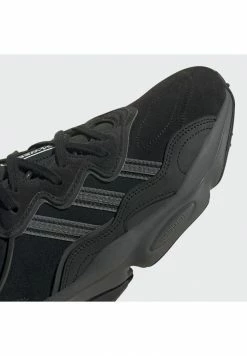 Adidas Originals OZWEEGO - Trainers - Black -Adidas Originals Shop 64a82d57c96c4a1fbf67ea23019f1cfc