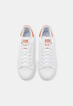 Adidas Originals STAN SMITH UNISEX - Trainers - White/fagic Earth -Adidas Originals Shop 65938716d3b24886bd37aabd98734f49