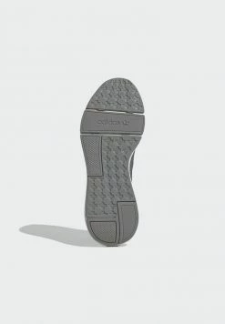Adidas Originals SWIFT RUN 22 UNISEX - Trainers - Grey 17 Adidas Originals SWIFT RUN 22 UNISEX - Trainers - Grey -Adidas Originals Shop 65cea8f409fd40a388bb81cd85c091f3