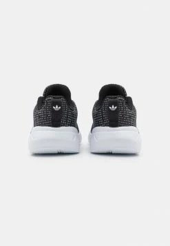 Adidas Originals SWIFT RUN 22 UNISEX - Trainers - Core Black/footwear White/grey Five 8 Adidas Originals SWIFT RUN 22 UNISEX - Trainers - Core Black/footwear White/grey Five -Adidas Originals Shop 65f0894ae008430cb0e876567bd1b4dd
