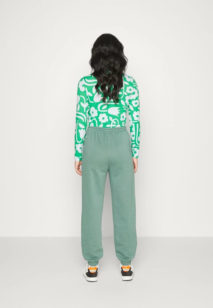 Adidas Originals CUFFED PANT - Tracksuit Bottoms - Green 5 Adidas Originals CUFFED PANT - Tracksuit Bottoms - Green - Image 5