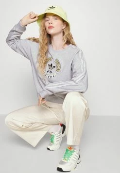 Adidas Originals GRAPHIC - Sweatshirt - Light Grey Heather 9 Adidas Originals GRAPHIC - Sweatshirt - Light Grey Heather -Adidas Originals Shop 6a8e0925279641ddbfc607fafd98ee53