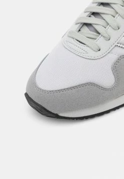 Adidas Originals USA 84 UNISEX - Trainers - Grey -Adidas Originals Shop 6cbf3b4da11c4b1e9b1dd37a3ff61b91