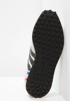 Adidas Originals LA TRAINER OG - Trainers - Vintage White/core Black/clear Brown -Adidas Originals Shop 6d77fa48ca7c4f729a0c8d27fe4896fc