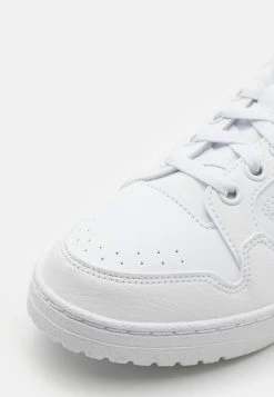 Adidas Originals NY 90 UNISEX - Trainers - Footwear White/core Black -Adidas Originals Shop 6f7df546fb064e888ae24878fe544d7d