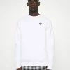 Adidas Originals ESSENTIAL CREW - Sweatshirt - White