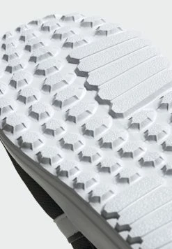 Adidas Originals TRAINER LITE UNISEX - Trainers - Core Black/ftwr White/core Black -Adidas Originals Shop 734791faa4594da8bbcb74b16f37d354