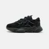 Adidas Originals OZWEEGO UNISEX - Trainers - Core Black/night Metallic