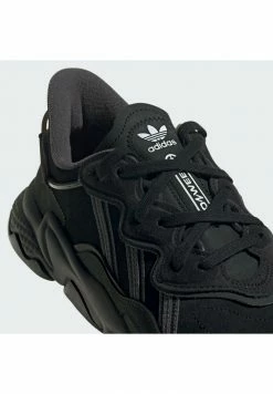 Adidas Originals OZWEEGO - Trainers - Black -Adidas Originals Shop 798bfe7bc9f941f1aa64a5538bbf1046