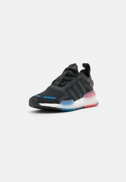 Adidas Originals NMD R1 V3 UNISEX - Trainers - Core Black/footwear White -Adidas Originals Shop 7aa352c335b647be8c3bfbe85cfd5184