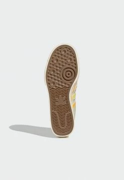 Adidas Originals NIZZA PLATFORM - Trainers - Yellow 8 Adidas Originals NIZZA PLATFORM - Trainers - Yellow -Adidas Originals Shop 7b44878d41894f2bb1bb44317c898733