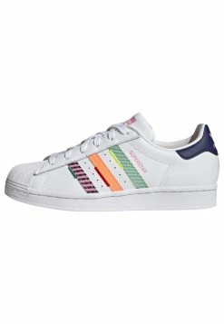 Adidas Originals Trainers - White 22 Adidas Originals Trainers - White -Adidas Originals Shop 7e39762a7158422ab367a2532a707629