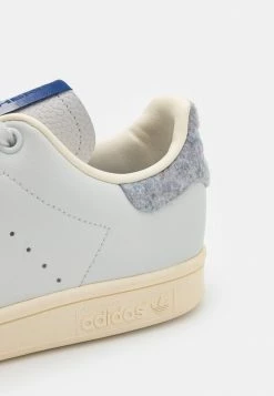 Adidas Originals STAN SMITH UNISEX - Trainers - White -Adidas Originals Shop 8006eb7546d04d1bb6b603a20c9a079d