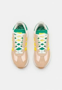 Adidas Originals RETROPY E5 UNISEX - Trainers - Bliss Orange/impact Yellow/magic Beige -Adidas Originals Shop 80354ee5efc940b0bf1bfd03f5cc29d5