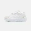Adidas Originals OZELIA EL I UNISEX - Trainers - Footwear White/grey One/almost Pink