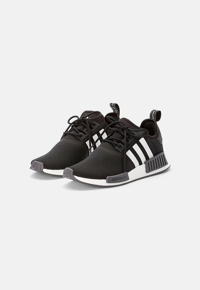Adidas Originals NMD R1 PRIMEBLUE UNISEX - Trainers - Core Black/white/grey Five 2 Adidas Originals NMD R1 PRIMEBLUE UNISEX - Trainers - Core Black/white/grey Five - Image 2