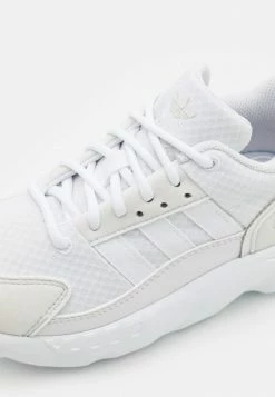 Adidas Originals ZX 22 UNISEX - Trainers - Footwear White/crystal White 11 Adidas Originals ZX 22 UNISEX - Trainers - Footwear White/crystal White -Adidas Originals Shop 826e98146fde43d19310102ff6c4d269