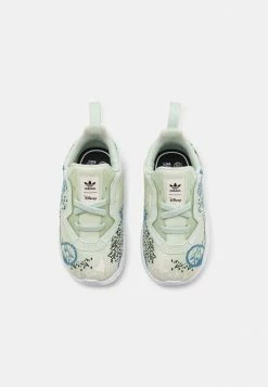 Adidas Originals ORIGINALS FLEX UNISEX - Trainers - Linen Green/core Black/footwear White -Adidas Originals Shop 8336585e7b404fa38611d3e1ec31202c