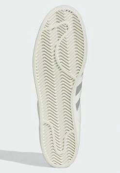 Adidas Originals SUPERSTAR - Trainers - White Tint/cloud White/silver Metallic -Adidas Originals Shop 83d25cd6d26247c4974b7f6a62c11804