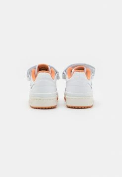 Adidas Originals FORUM UNISEX - Trainers - Footwear White/hazy Copper/core White -Adidas Originals Shop 846db2f12de1475c95833212bbd68ab5