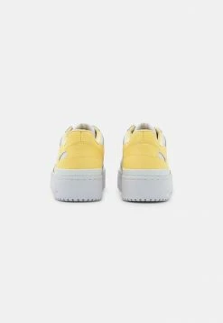 Adidas Originals FORUM BOLD - Trainers - Footwear White/almost Yellow -Adidas Originals Shop 84a09367009c4d7d9449fd0307bc8cf6