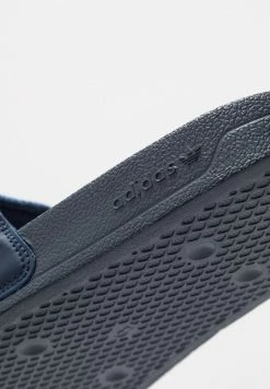 Adidas Originals ADILETTE LITE - Mules - Conavy/ftwwht/conavy -Adidas Originals Shop 84e3eda53a3f405a90470453b83a3a37