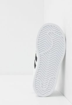 Adidas Originals SUPERSTAR UNISEX - Trainers - Footwear White/core Black -Adidas Originals Shop 85c8055722b34ea3a90d58578d9d17a2