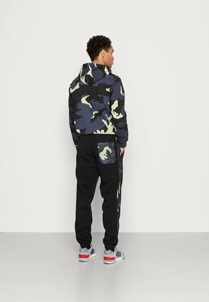 Adidas Originals CAMO PANTS - Tracksuit Bottoms - Black 3 Adidas Originals CAMO PANTS - Tracksuit Bottoms - Black - Image 3