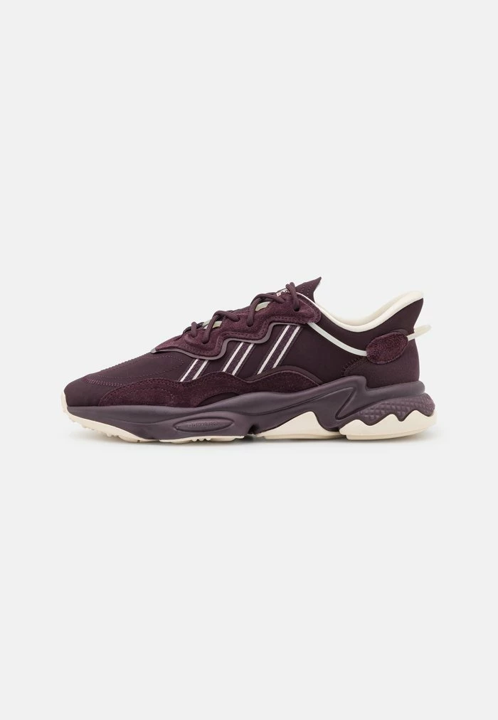 Adidas Originals OZWEEGO UNISEX - Trainers - Shadow Maroon/ecru Tint/cream White 1 Adidas Originals OZWEEGO UNISEX - Trainers - Shadow Maroon/ecru Tint/cream White