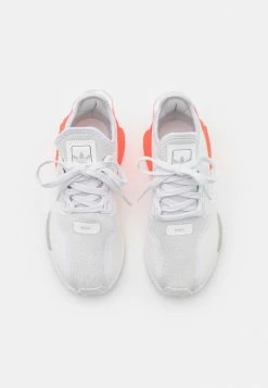 Adidas Originals NMD R1.V2 UNISEX - Trainers - Footwear White/turbo -Adidas Originals Shop 88e78e830c5944f5ac20f41edde9ec09