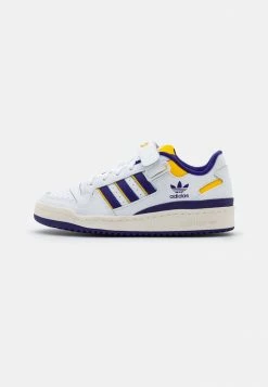 Adidas Originals FORUM - Trainers - Footwear White/team Colleg Purple/bright Gold -Adidas Originals Shop 8902d48b0bf640fab7b82a9c6acc6318