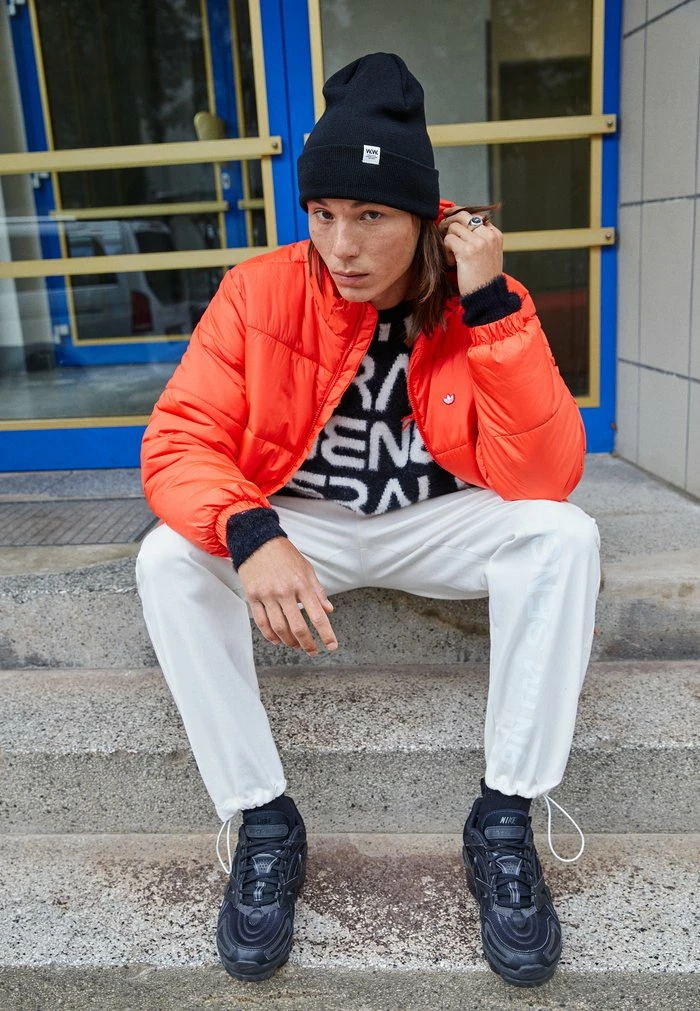 Adidas Originals PADDED STAND PUFF ORIGINALS WINTER JACKET FILLED THIN - Winter Jacket - Red 2 Adidas Originals PADDED STAND PUFF ORIGINALS WINTER JACKET FILLED THIN - Winter Jacket - Red - Image 2